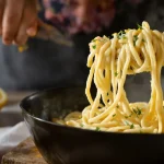 20 minutes pour un plat crémeux et savoureux : le one pot pasta que j’adopte désormais